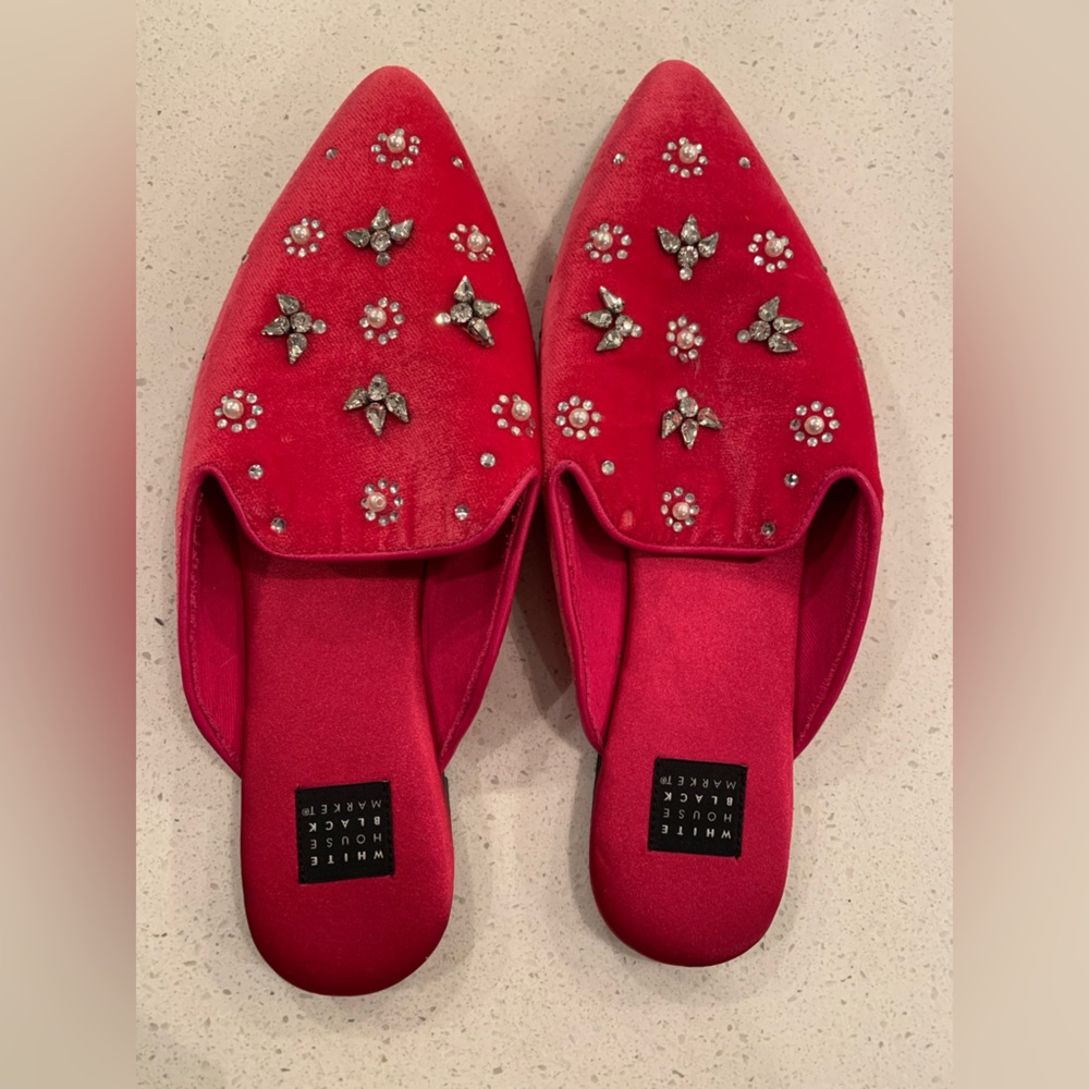 White House black market hot pink mules